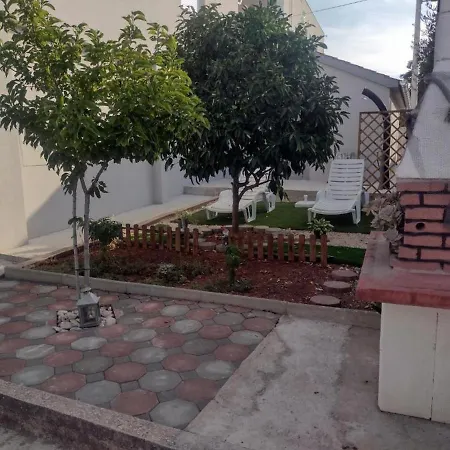 Franica Apartman *