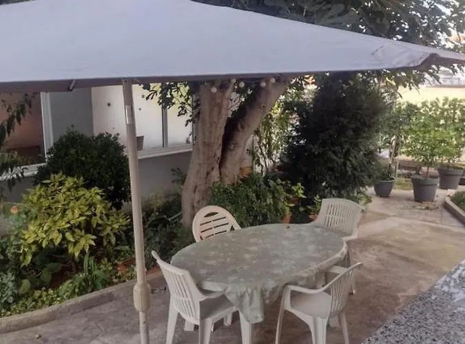 Franica Διαμέρισμα *