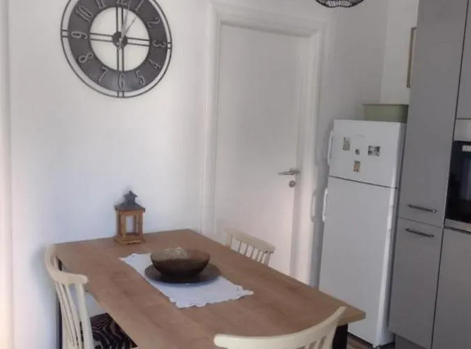 Franica Διαμέρισμα *